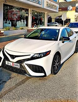 تۆیۆتا کامری